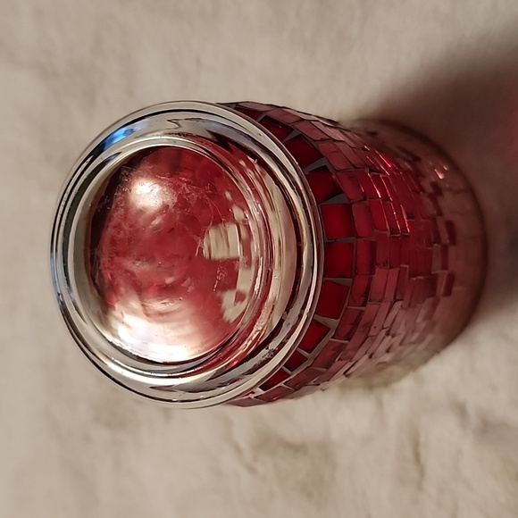 HANDMADE BEAUTIFUL DESIGNED RED GLASS / CLEAR CANDLE HOLDER. ๐ฏ - Picture 3 of 4